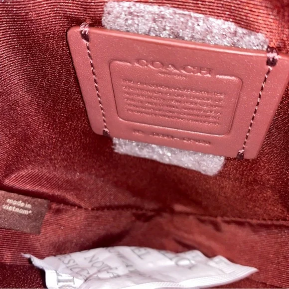 Coach Heart Crossbody New - Picture 7 of 15